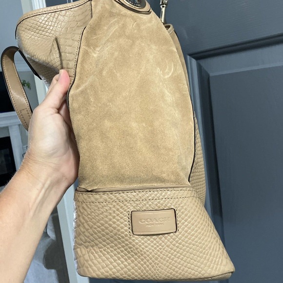 Coach F30963 Hadley Exotic Python Tan Leather Bag Tan Euc - Picture 6 of 12
